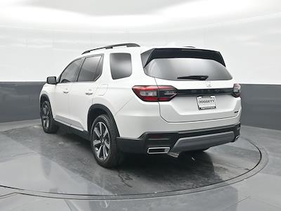 Used 2024 Honda Pilot - photo 1