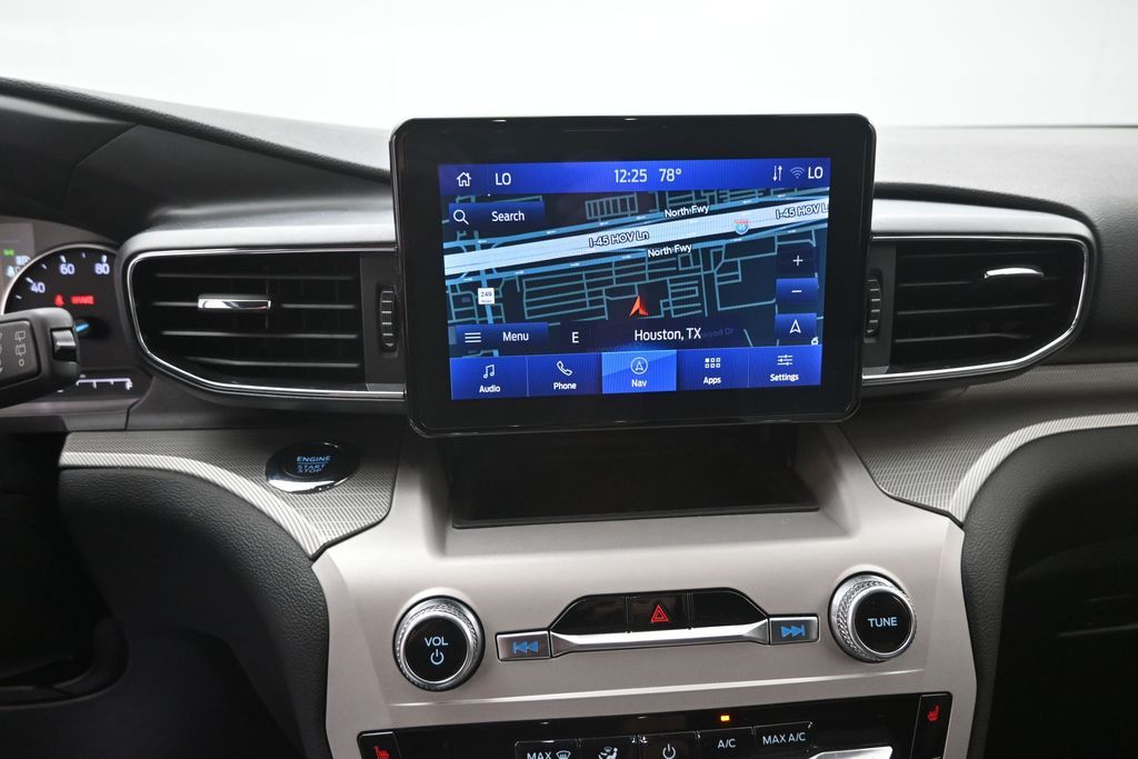 Used 2024 Ford Explorer - photo 8