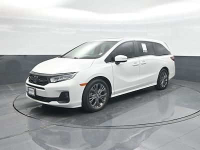 Used 2025 Honda Odyssey - photo 1