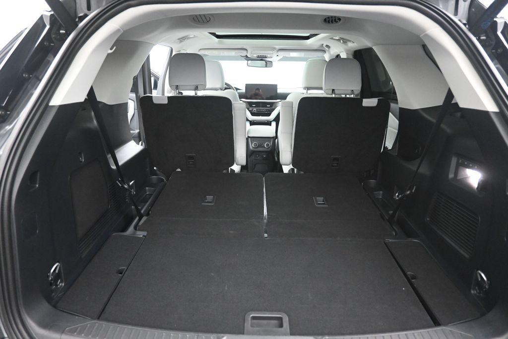 Used 2025 Ford Explorer - photo 12