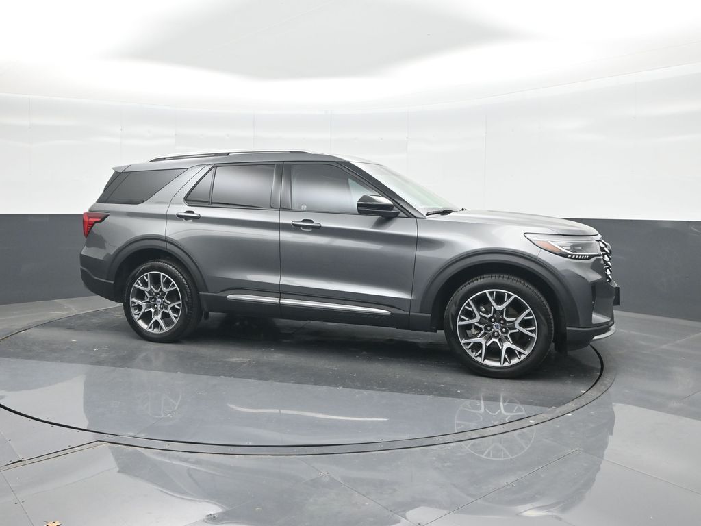 Used 2025 Ford Explorer - photo 13