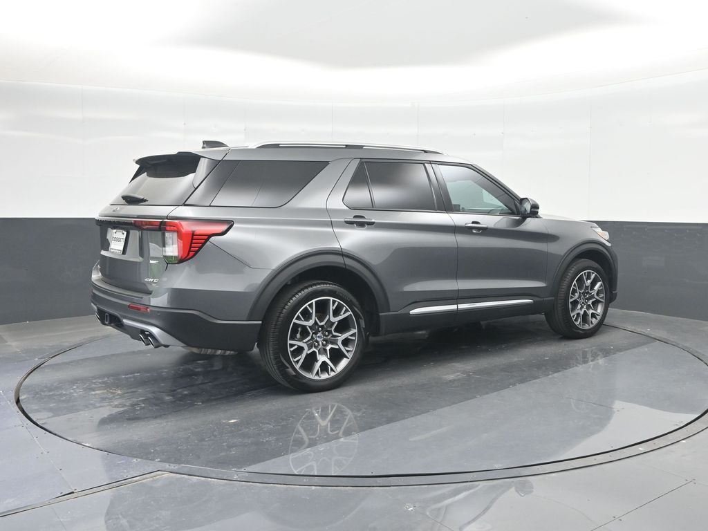 Used 2025 Ford Explorer - photo 17