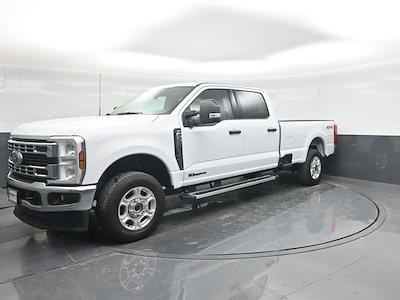 Used 2025 Ford F-250 - photo 1
