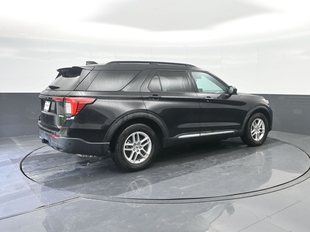 Used 2025 Ford Explorer - photo 17