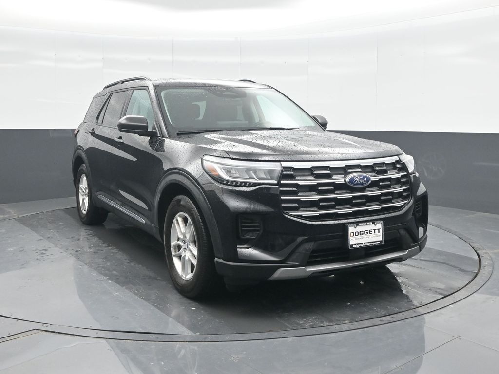 Used 2025 Ford Explorer - photo 10