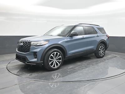 Used 2025 Ford Explorer - photo 1