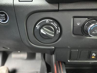 Used 2025 Nissan Frontier - photo 1