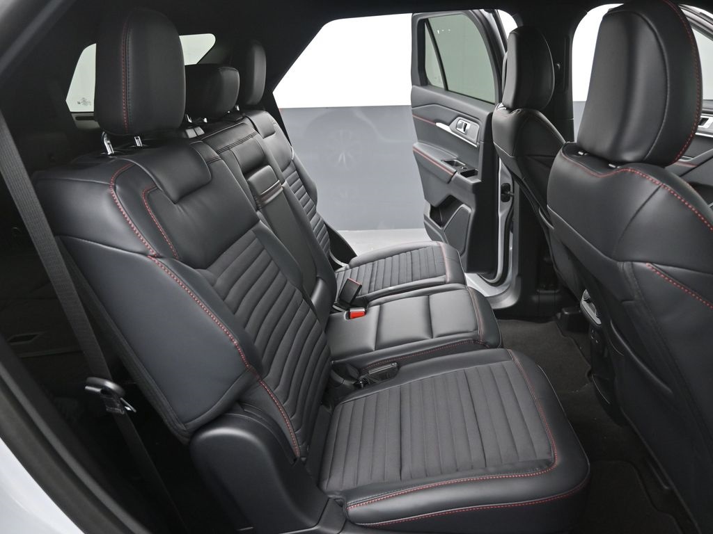 New 2026 Ford Explorer - photo 13