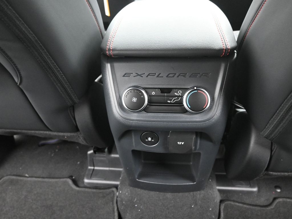 New 2026 Ford Explorer - photo 17