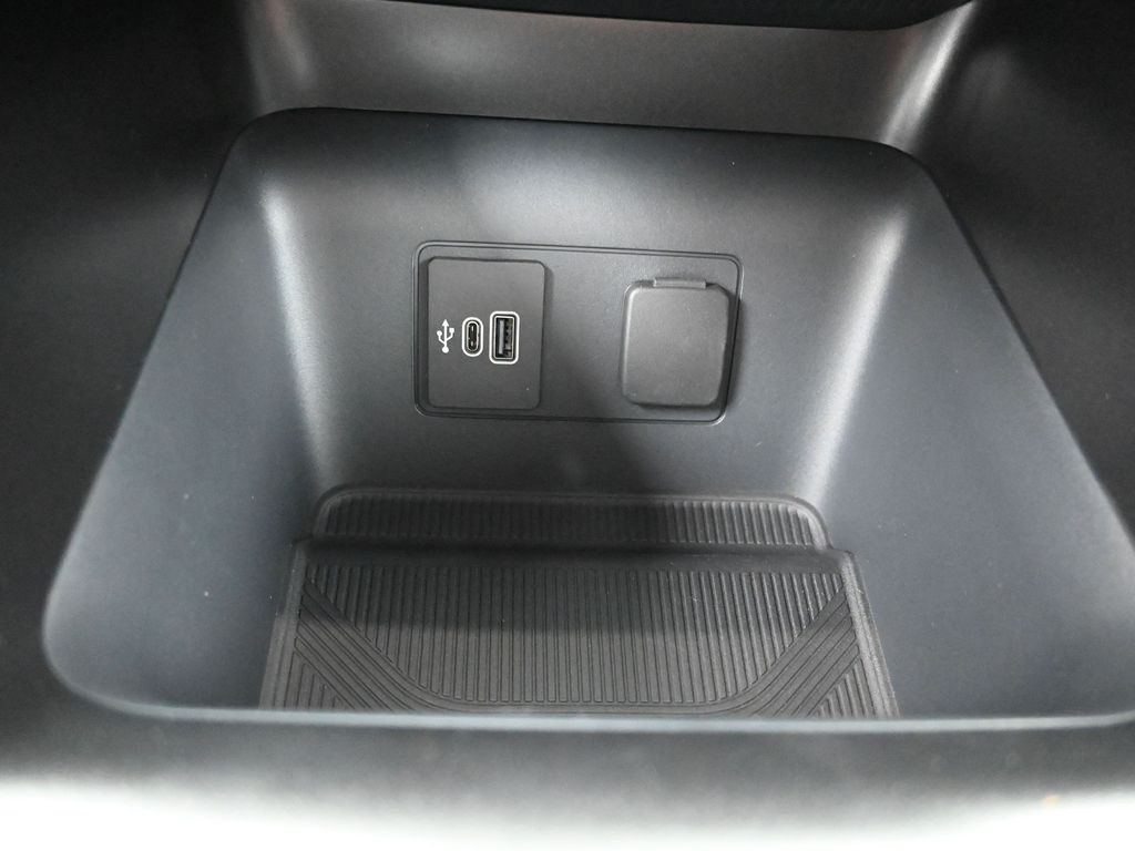 New 2026 Ford Explorer - photo 31