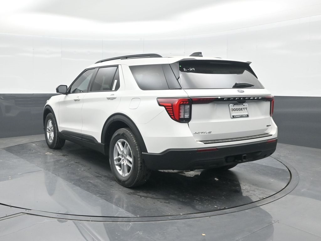 New 2026 Ford Explorer - photo 2