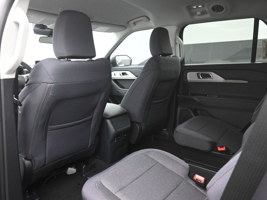 New 2026 Ford Explorer - photo 25