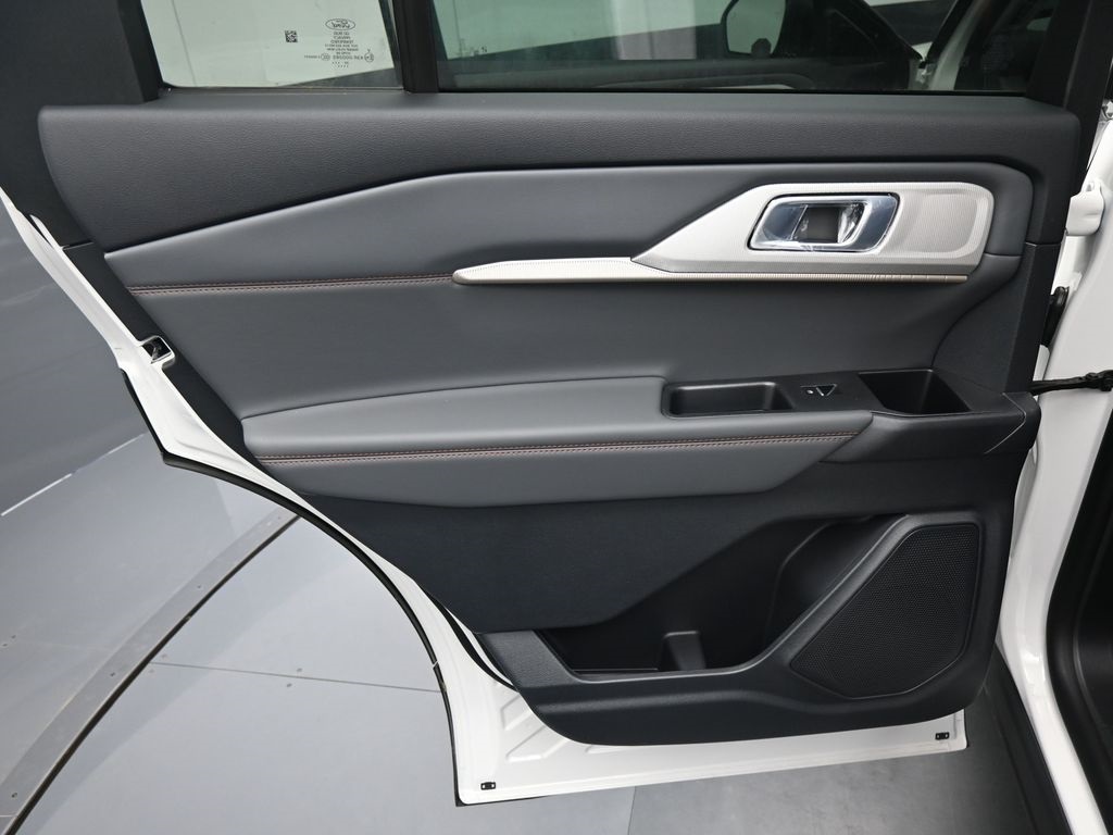 New 2026 Ford Explorer - photo 10