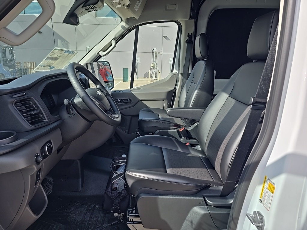 New 2026 Ford Transit 250 - photo 7