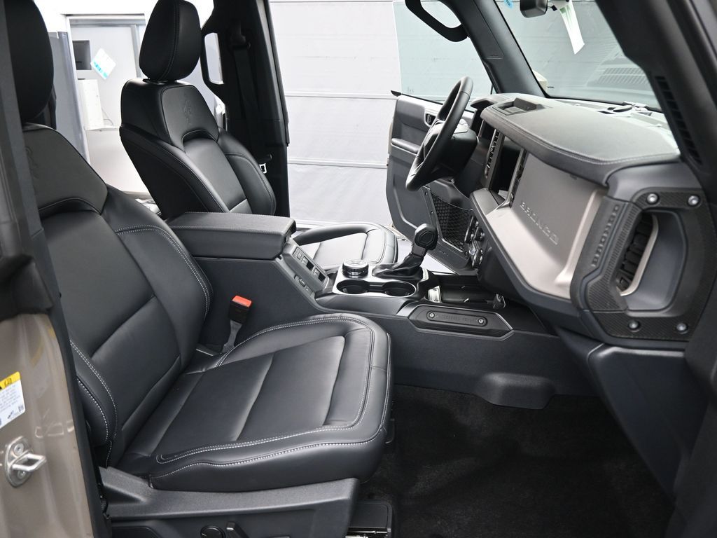New 2026 Ford Bronco - photo 5