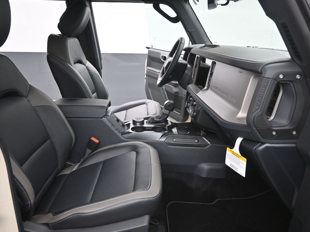 New 2026 Ford Bronco - photo 29