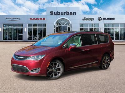 2017 Chrysler Pacifica FWD Minivan for sale #HR812318A - photo 1