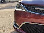 2017 Chrysler Pacifica FWD Minivan for sale #HR812318A - photo 11