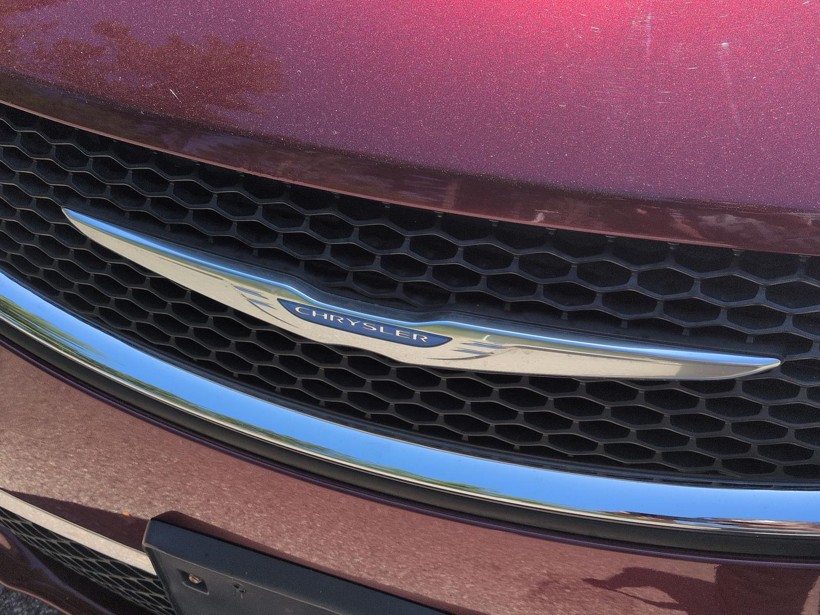 Used 2018 Chrysler Pacifica - photo 14