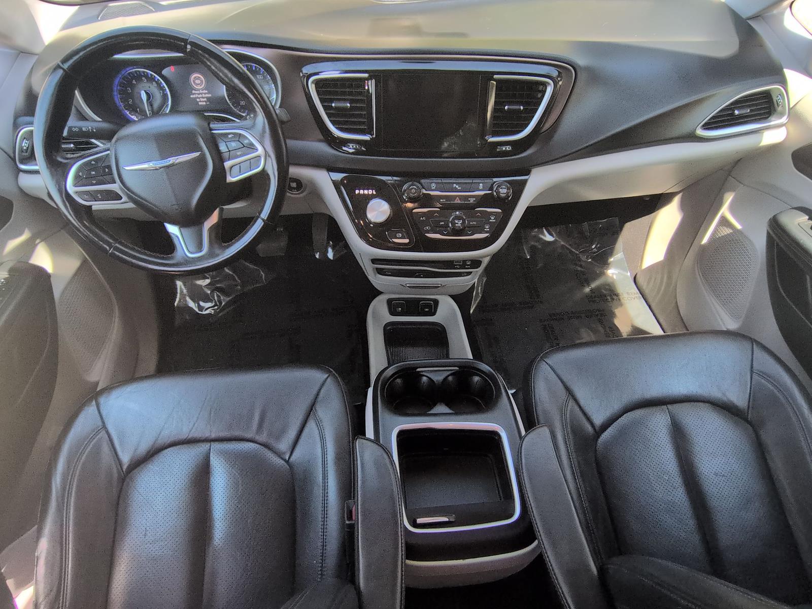 Used 2018 Chrysler Pacifica - photo 18