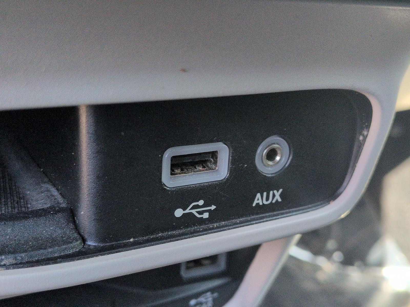 Used 2018 Chrysler Pacifica - photo 34