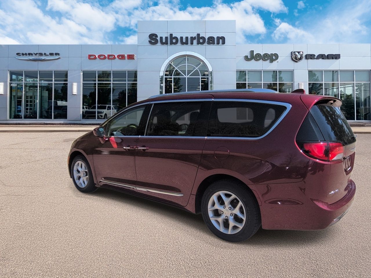 Used 2018 Chrysler Pacifica - photo 8
