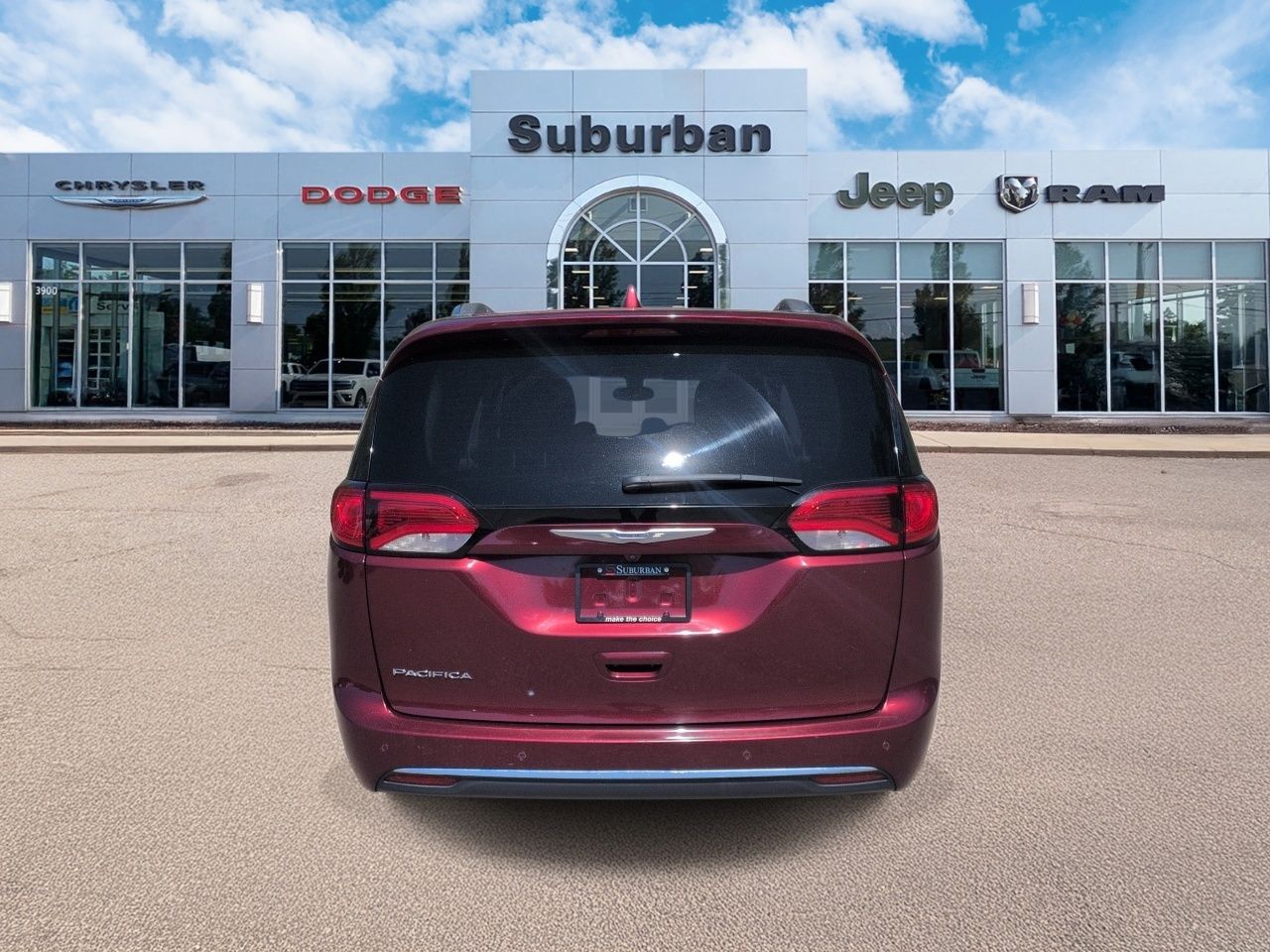 Used 2018 Chrysler Pacifica - photo 9