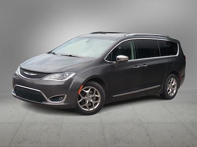 2019 Chrysler Pacifica FWD Minivan for sale #KR588230P - photo 1
