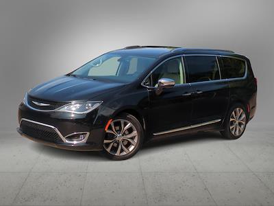 2019 Chrysler Pacifica FWD Minivan for sale #KR616020P - photo 1