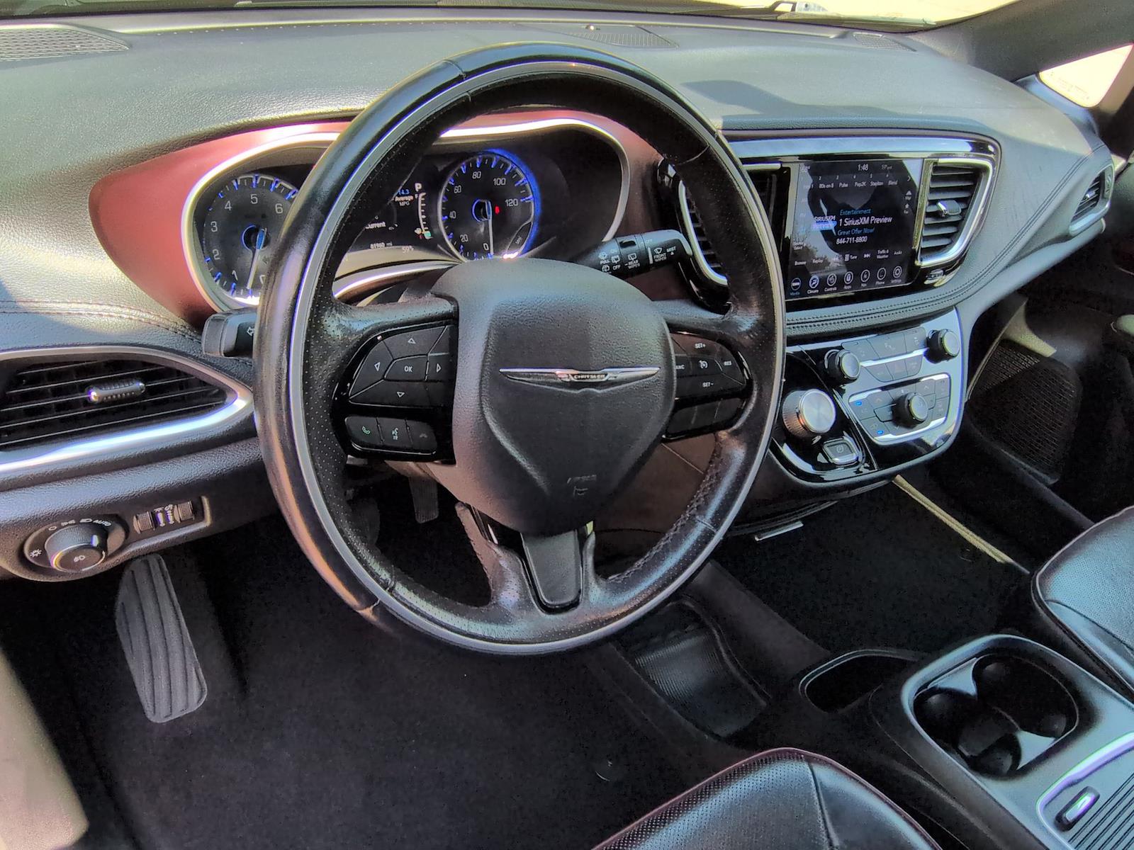 Used 2020 Chrysler Pacifica - photo 12