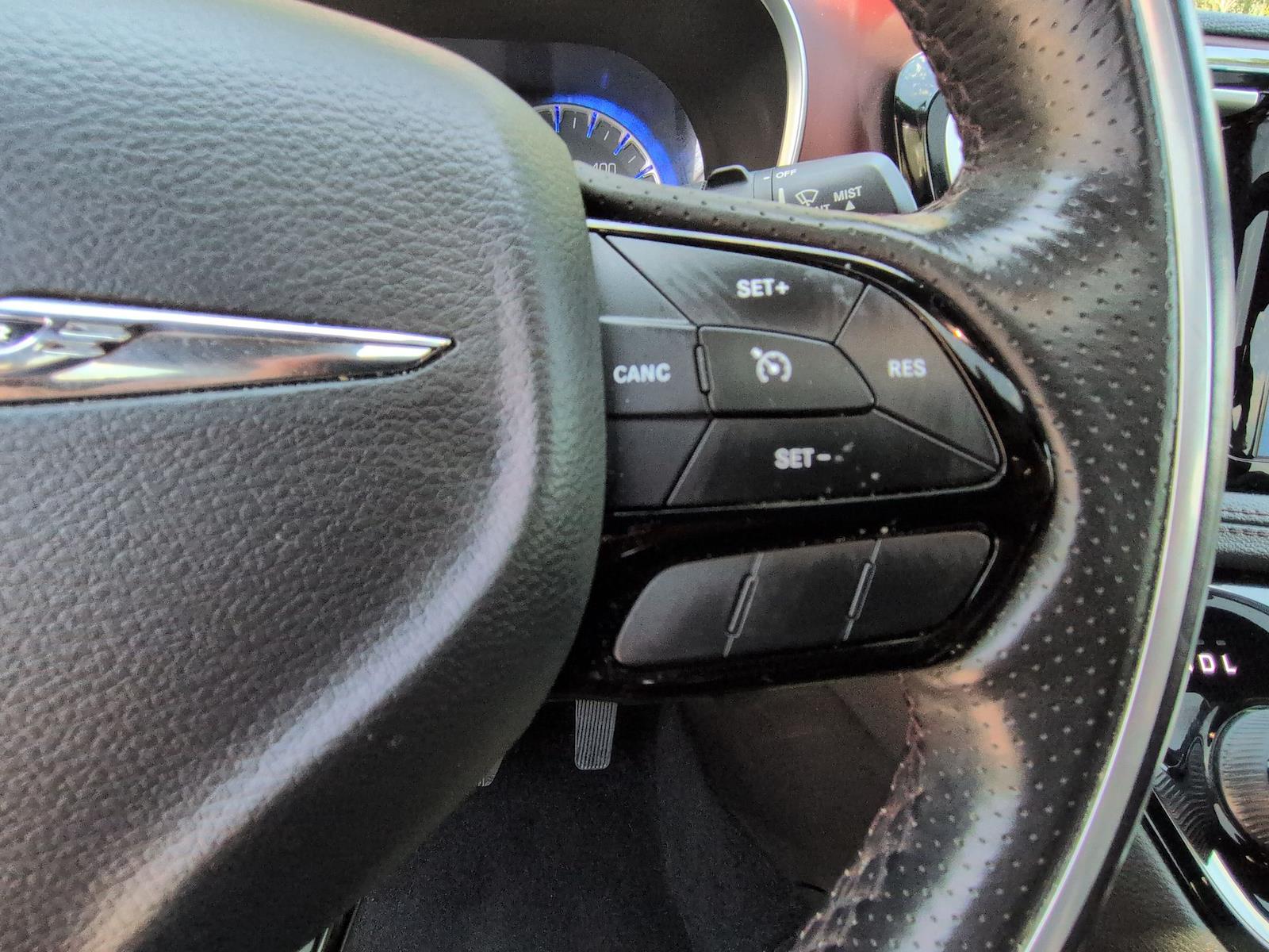 Used 2020 Chrysler Pacifica - photo 29