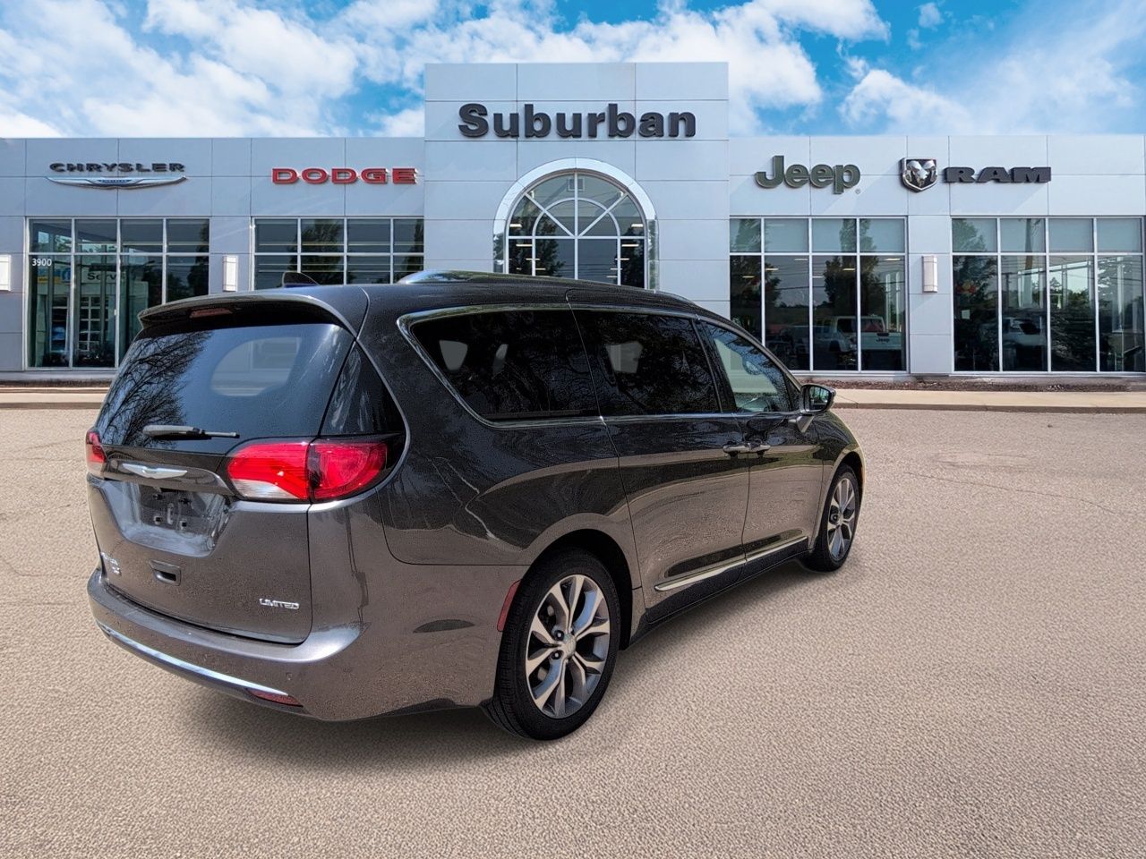 Used 2020 Chrysler Pacifica - photo 10