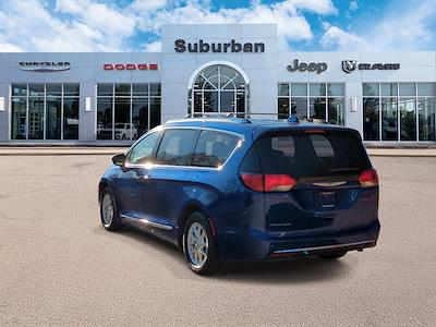 2020 Chrysler Pacifica FWD Minivan for sale #LR106800A - photo 2