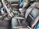 2021 Jeep Gladiator Crew Cab 4x4 Pickup for sale #ML544619A - photo 17