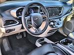 Used 2024 Chrysler Pacifica Select Minivan for sale #RR103036P - photo 10