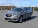 Used 2022 Chrysler Pacifica Touring L Minivan for sale #T257229B - photo 8