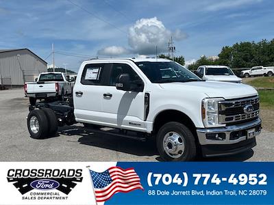 2025 Ford F-350 Crew Cab DRW 4WD Cab Chassis for sale #T258270 - photo 1