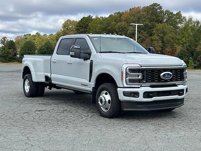 New 2026 Ford F-350 Platinum Crew Cab 4WD DRW Pickup for sale #T268037 - photo 2