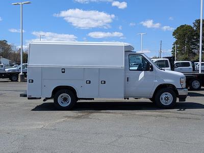 New 2027 Ford E-350 - photo 1