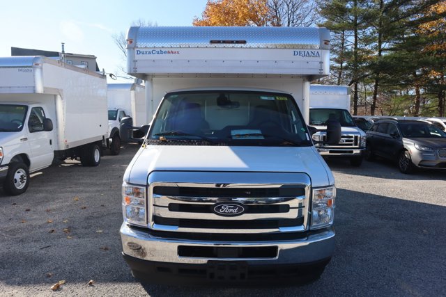 New 2026 Ford E-450 - photo 6