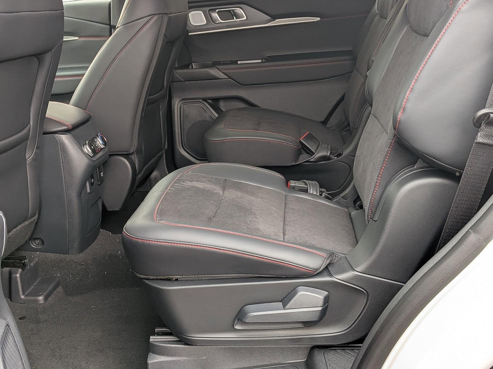 New 2026 Ford Explorer - photo 28