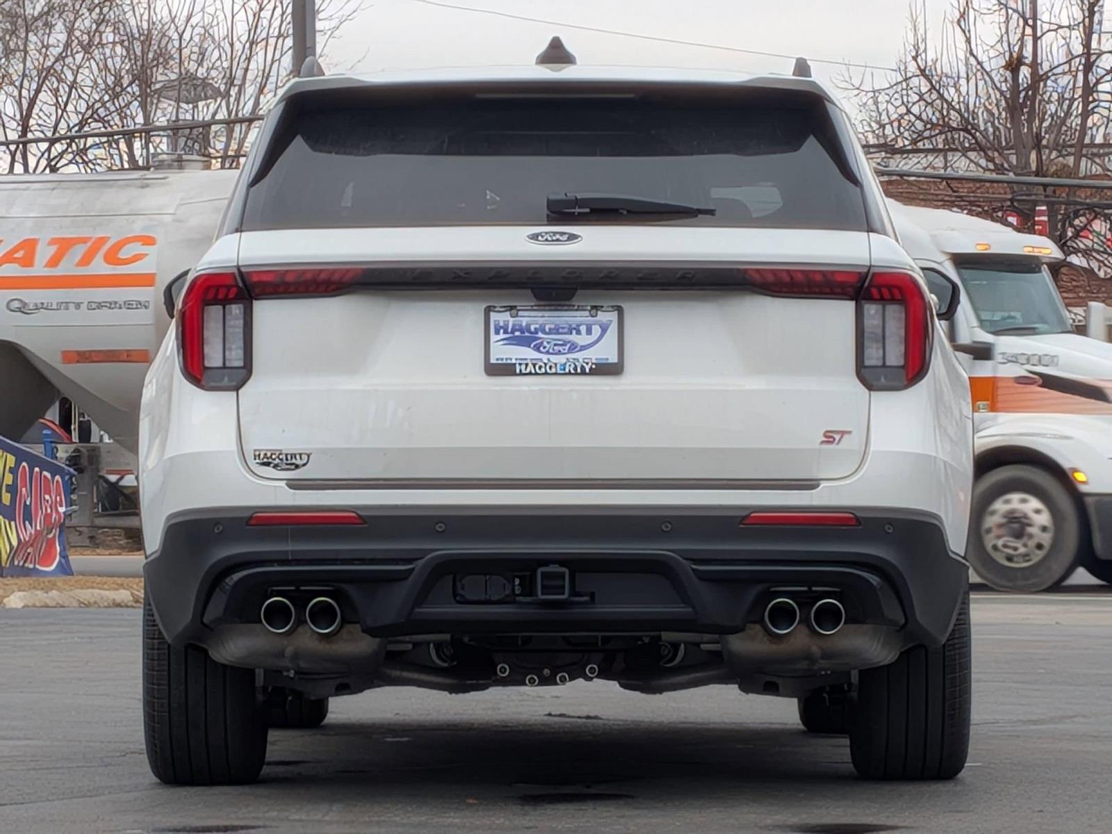 New 2026 Ford Explorer - photo 8