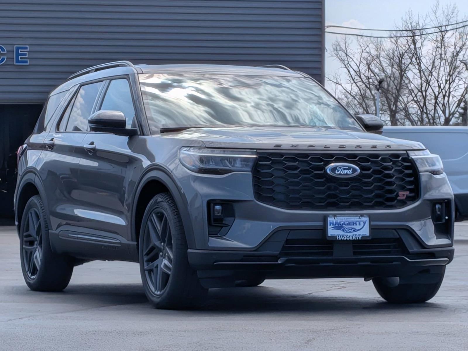 New 2026 Ford Explorer - photo 6