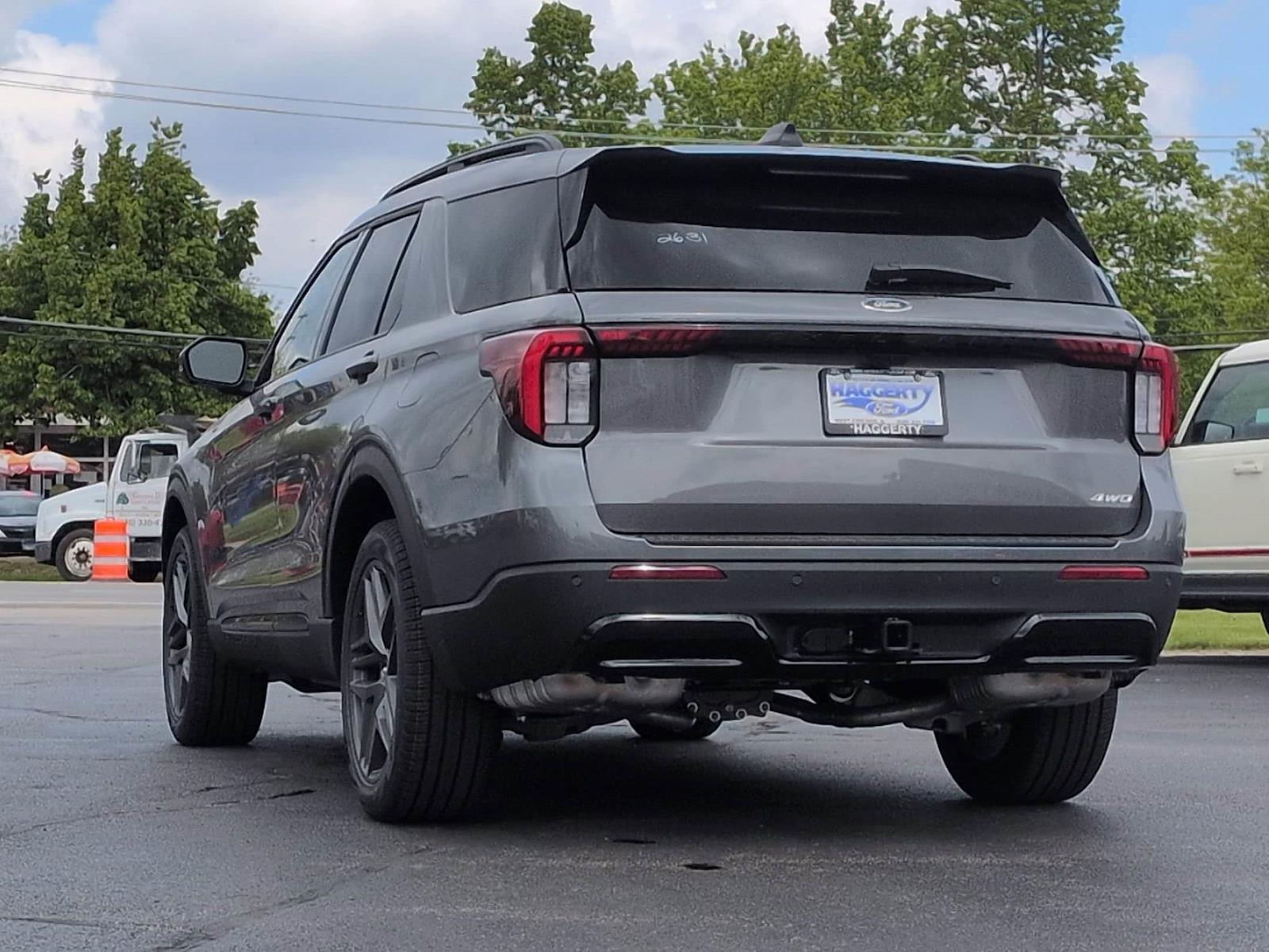 New 2026 Ford Explorer - photo 9