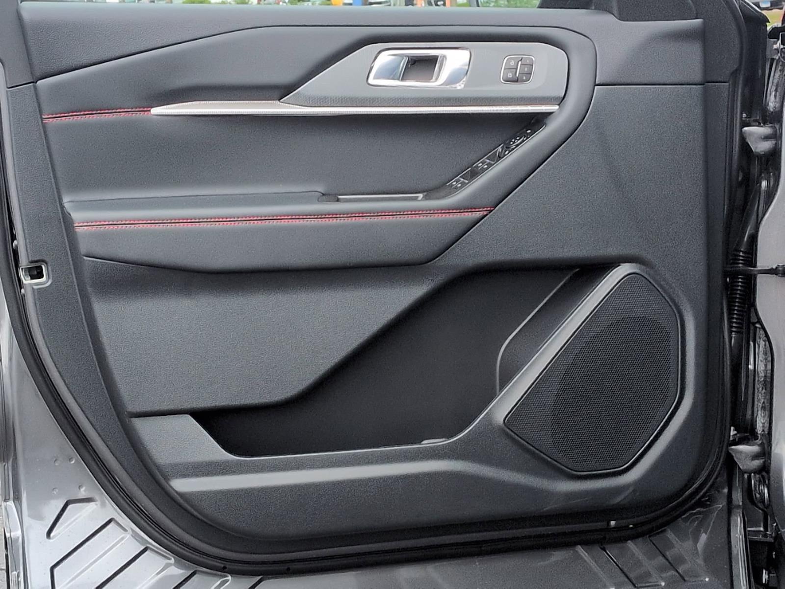 New 2026 Ford Explorer - photo 15
