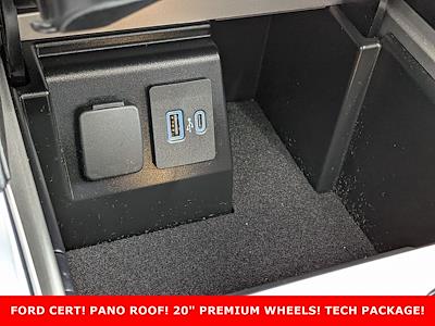 Used 2024 Ford Explorer - photo 1