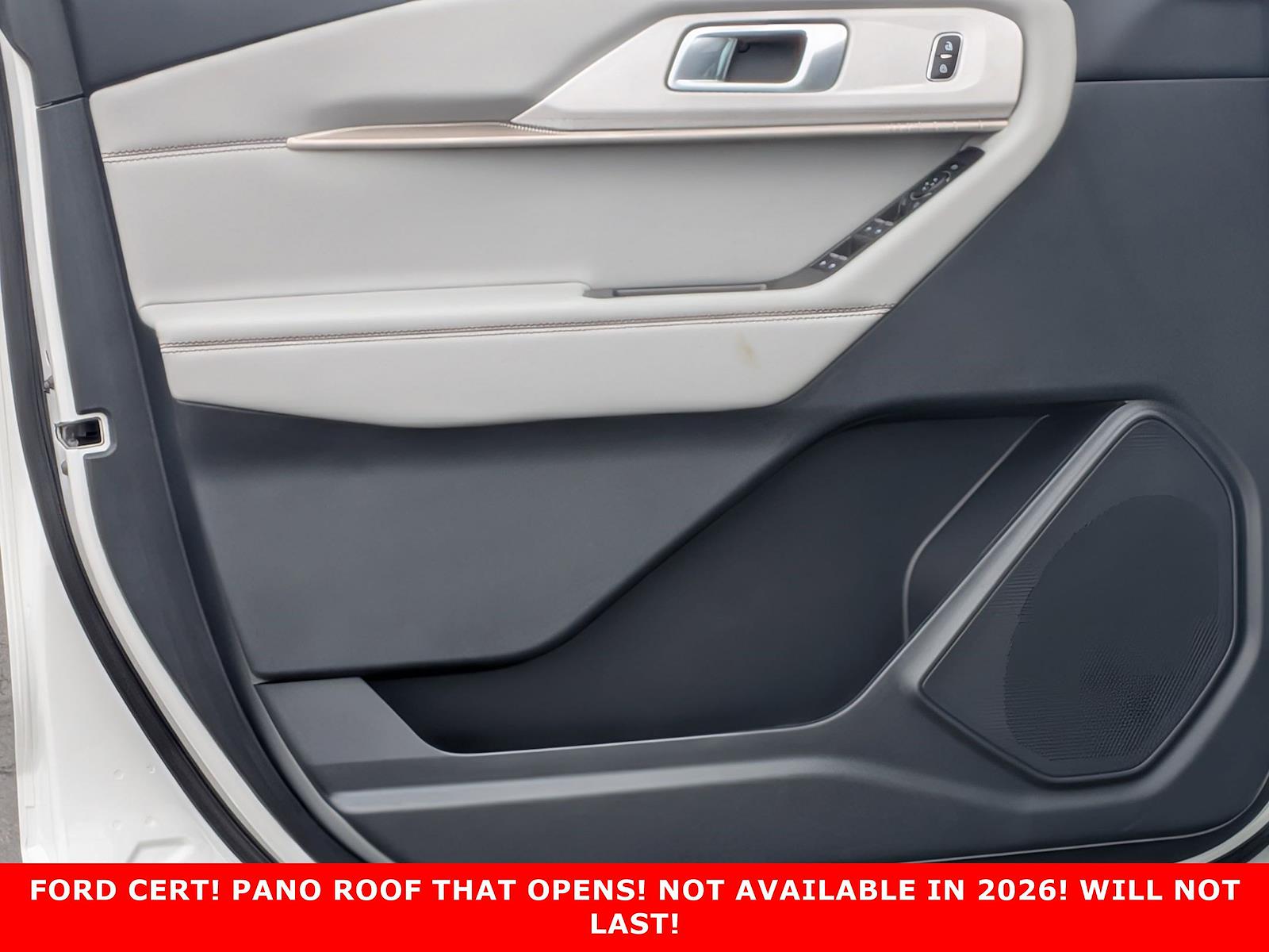 Used 2025 Ford Explorer - photo 14
