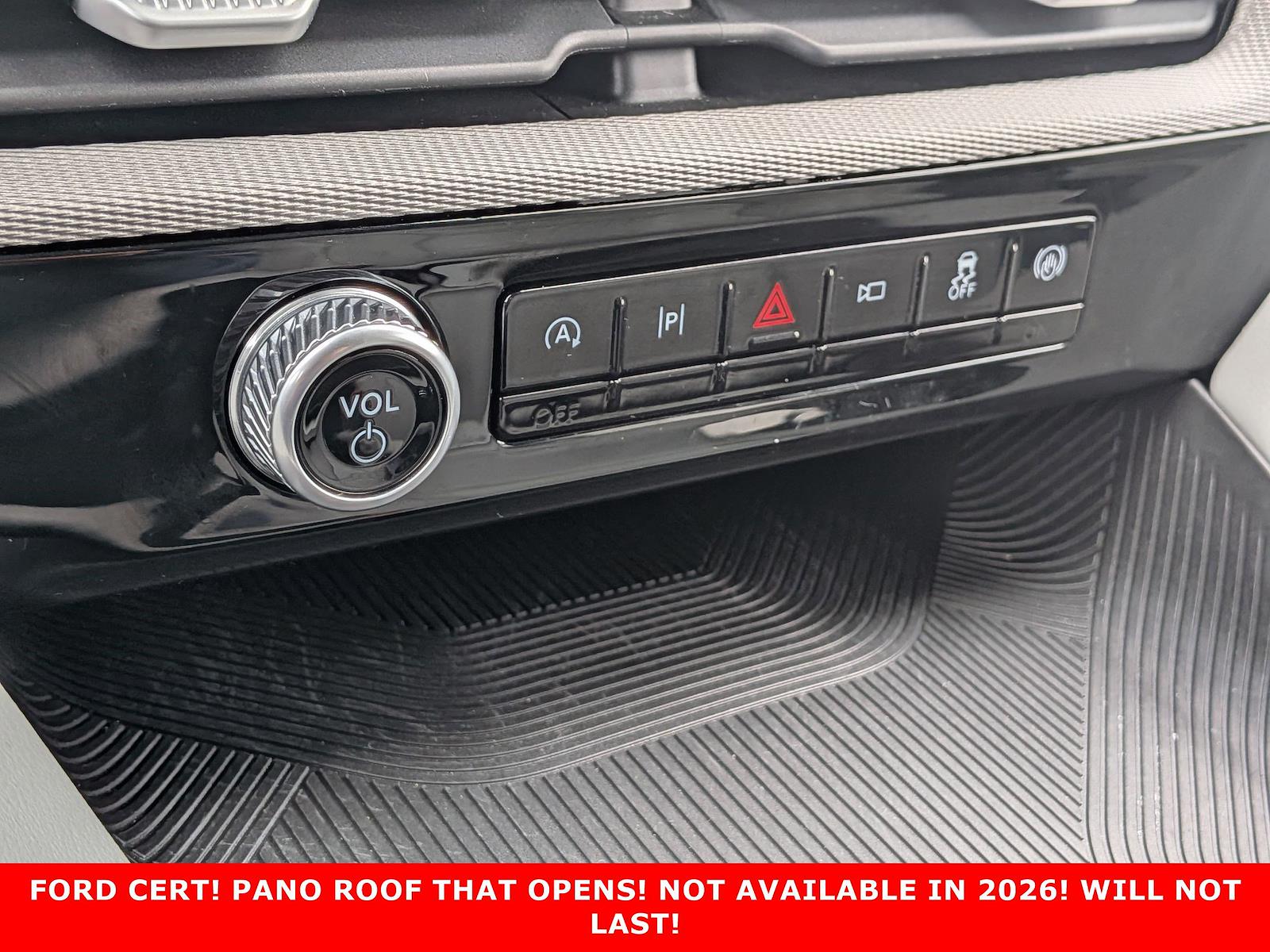 Used 2025 Ford Explorer - photo 22