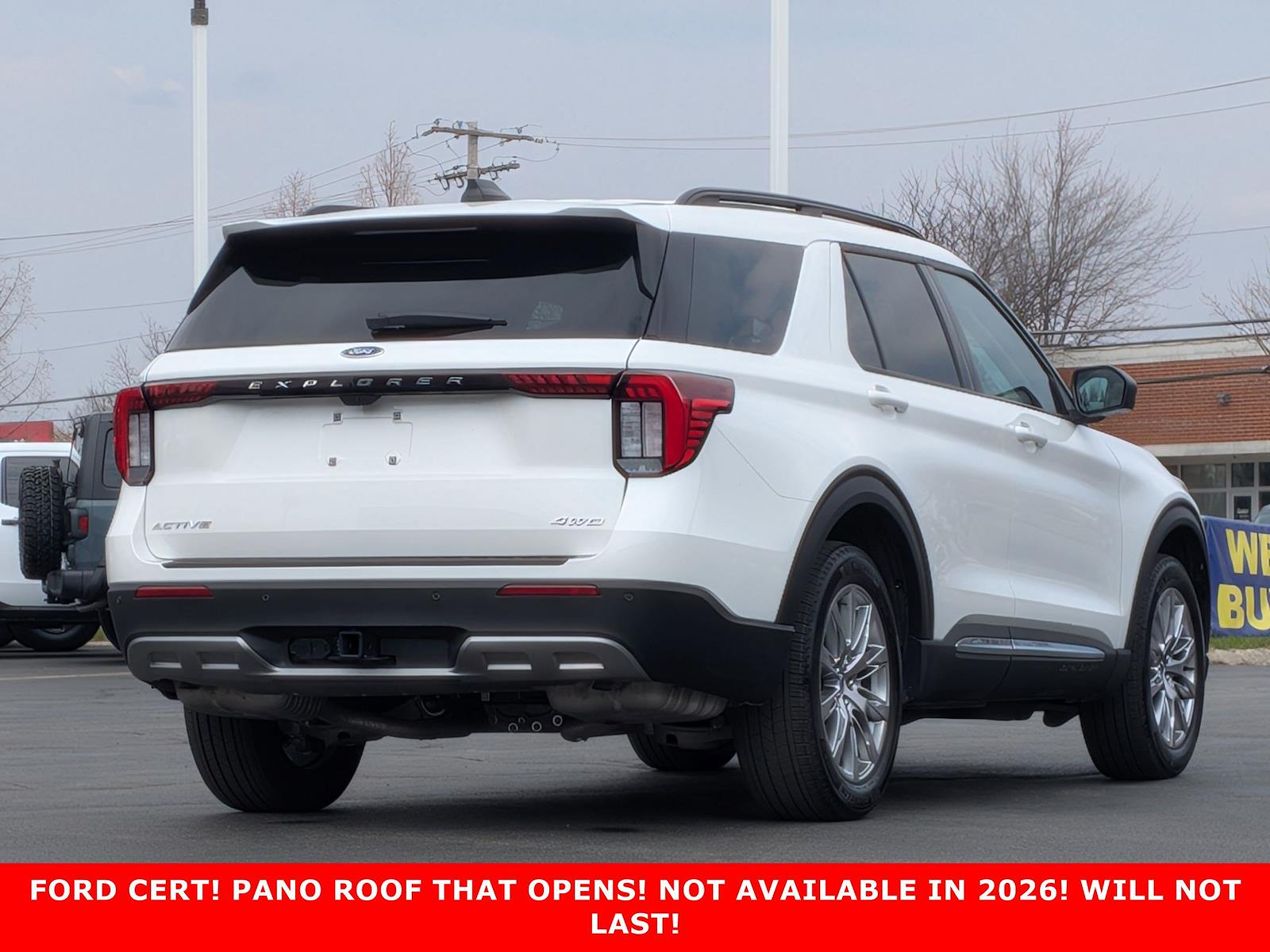 Used 2025 Ford Explorer - photo 6