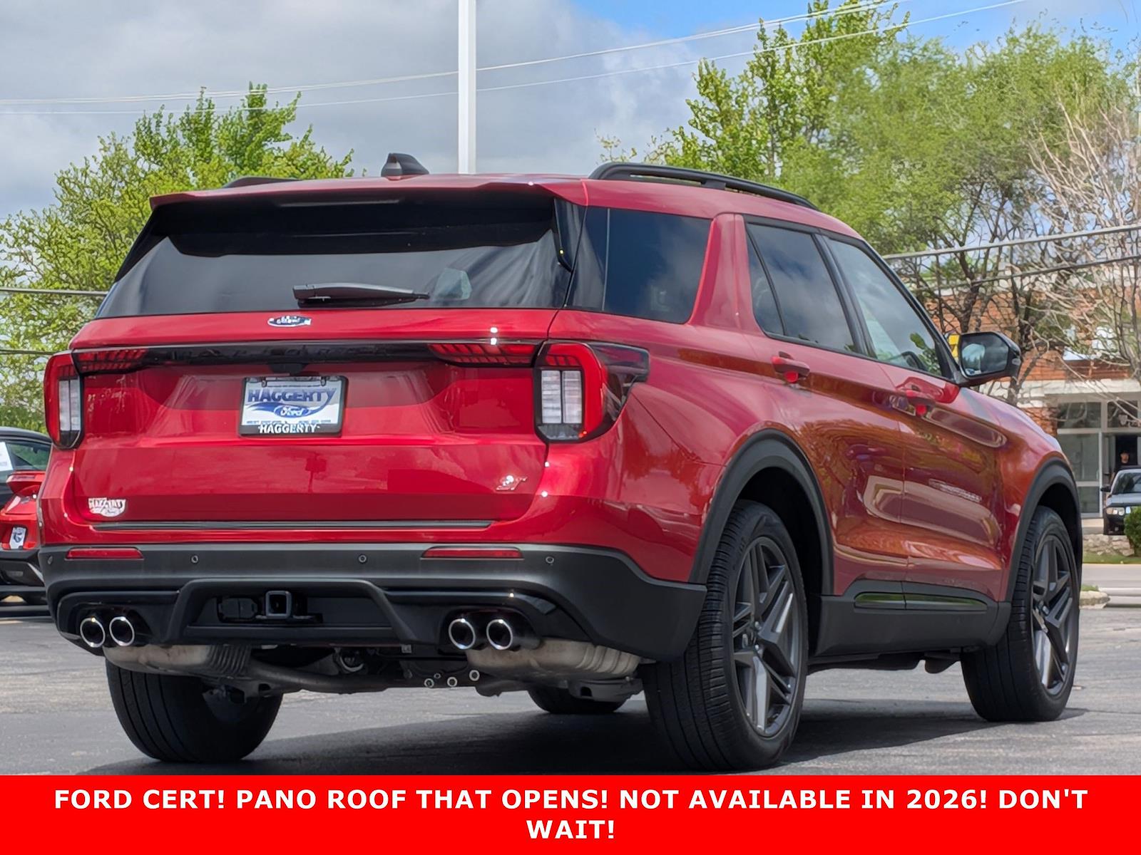 Used 2025 Ford Explorer - photo 6